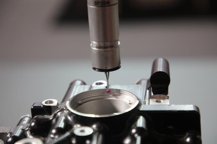 思瑞三坐標(biāo)應(yīng)用之發(fā)動機(jī)缸內(nèi)壁測量(圖1) 思瑞三坐標(biāo)應(yīng)用之發(fā)動機(jī)缸內(nèi)壁測量(圖1)